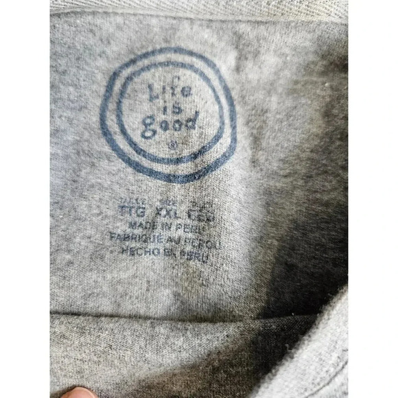 Life Is Good Santa Crusher Football Long Sleeve Tee Men’s XXL - Picture 3 of 6